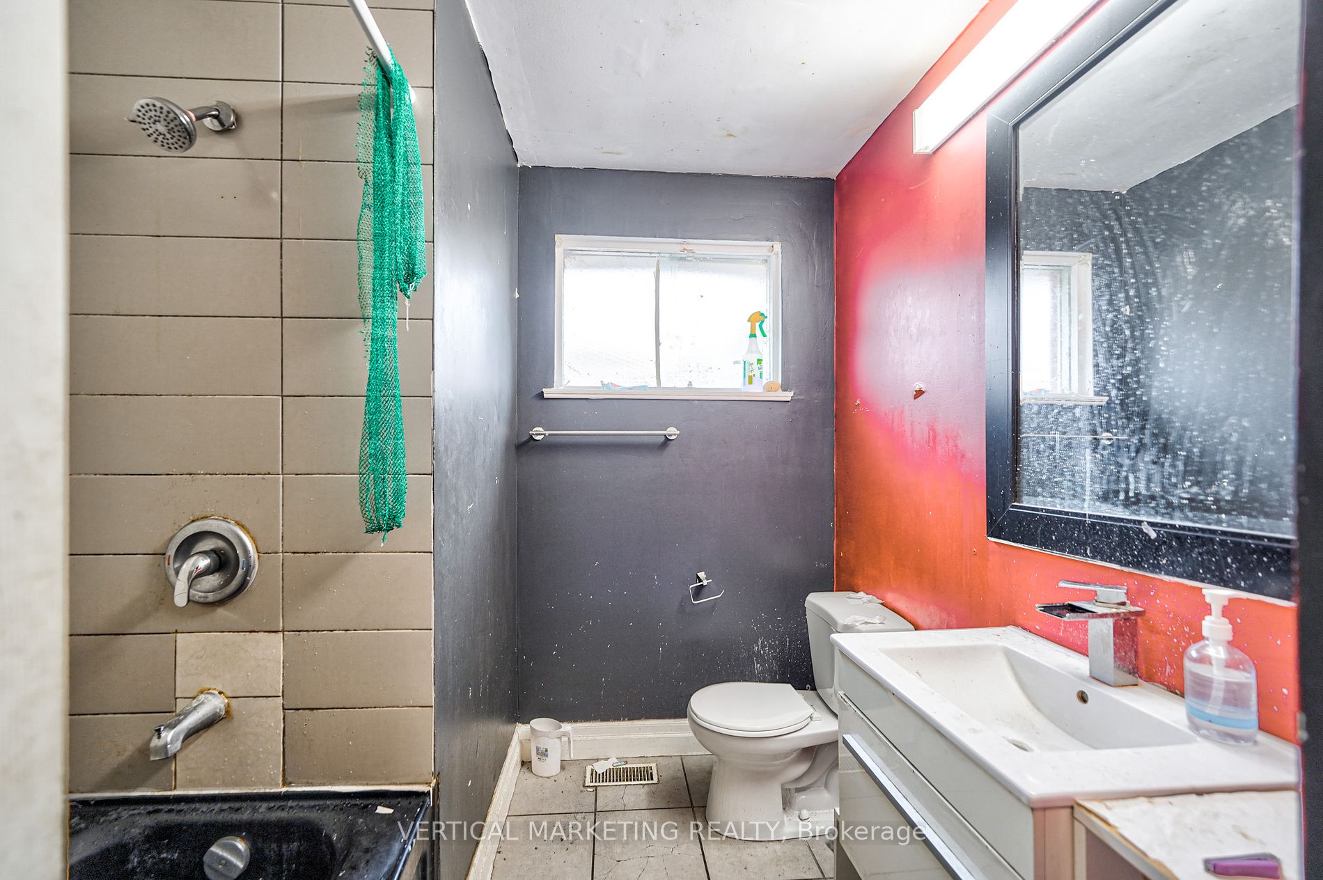 29 Bledlow Manor Dr