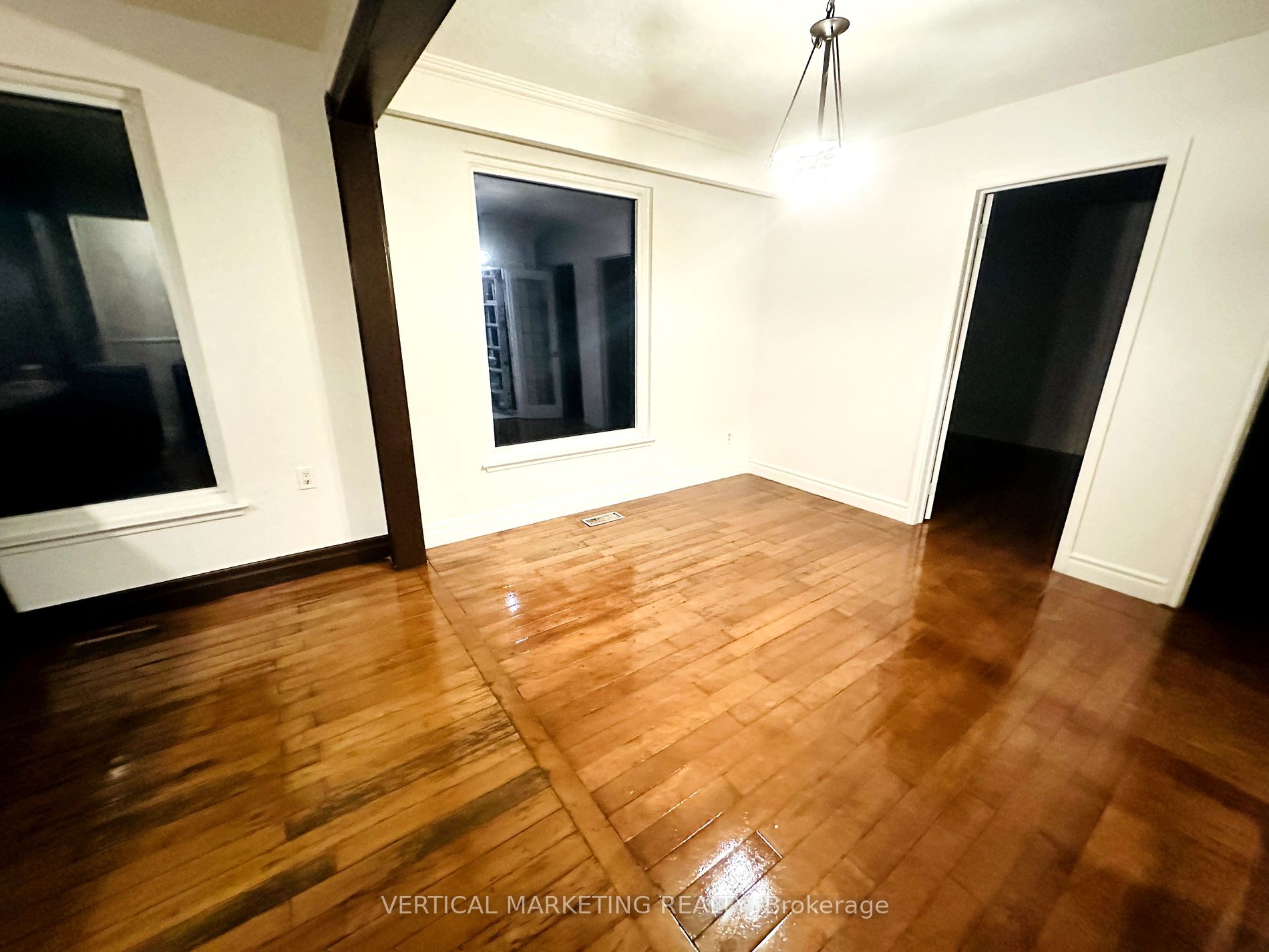 29 Bledlow Manor Dr