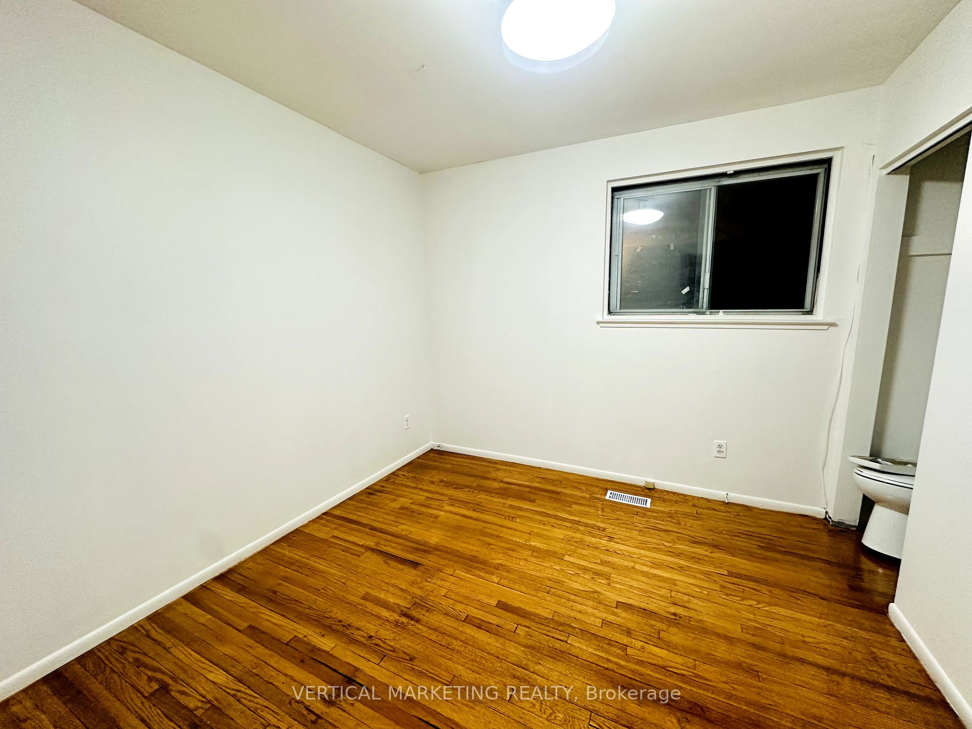 29 Bledlow Manor Dr