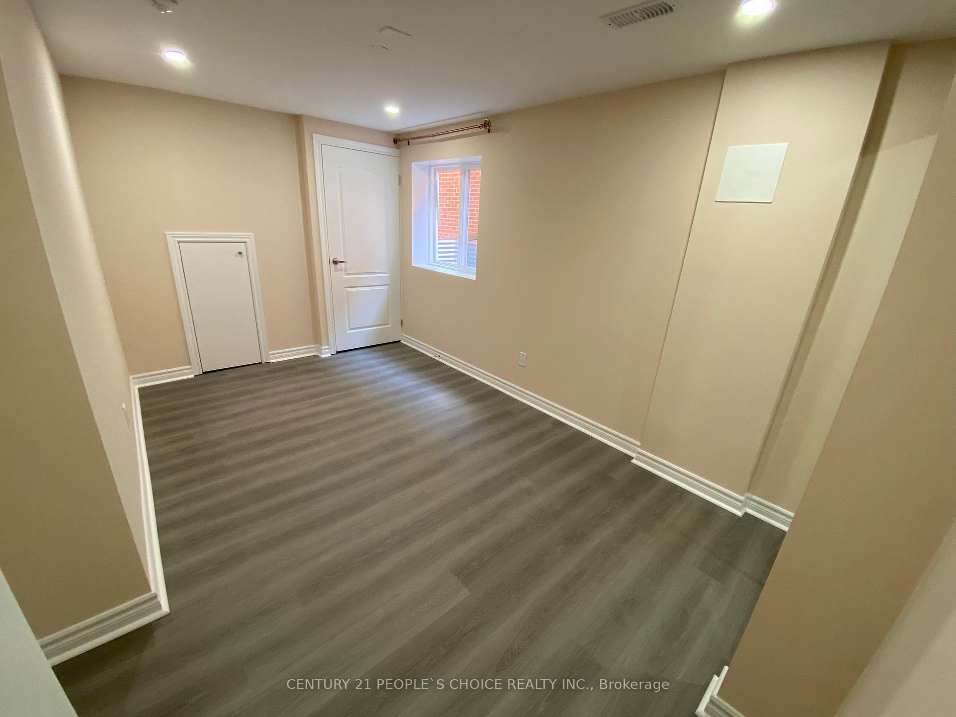 67 Ladysbridge Drive, #Lower