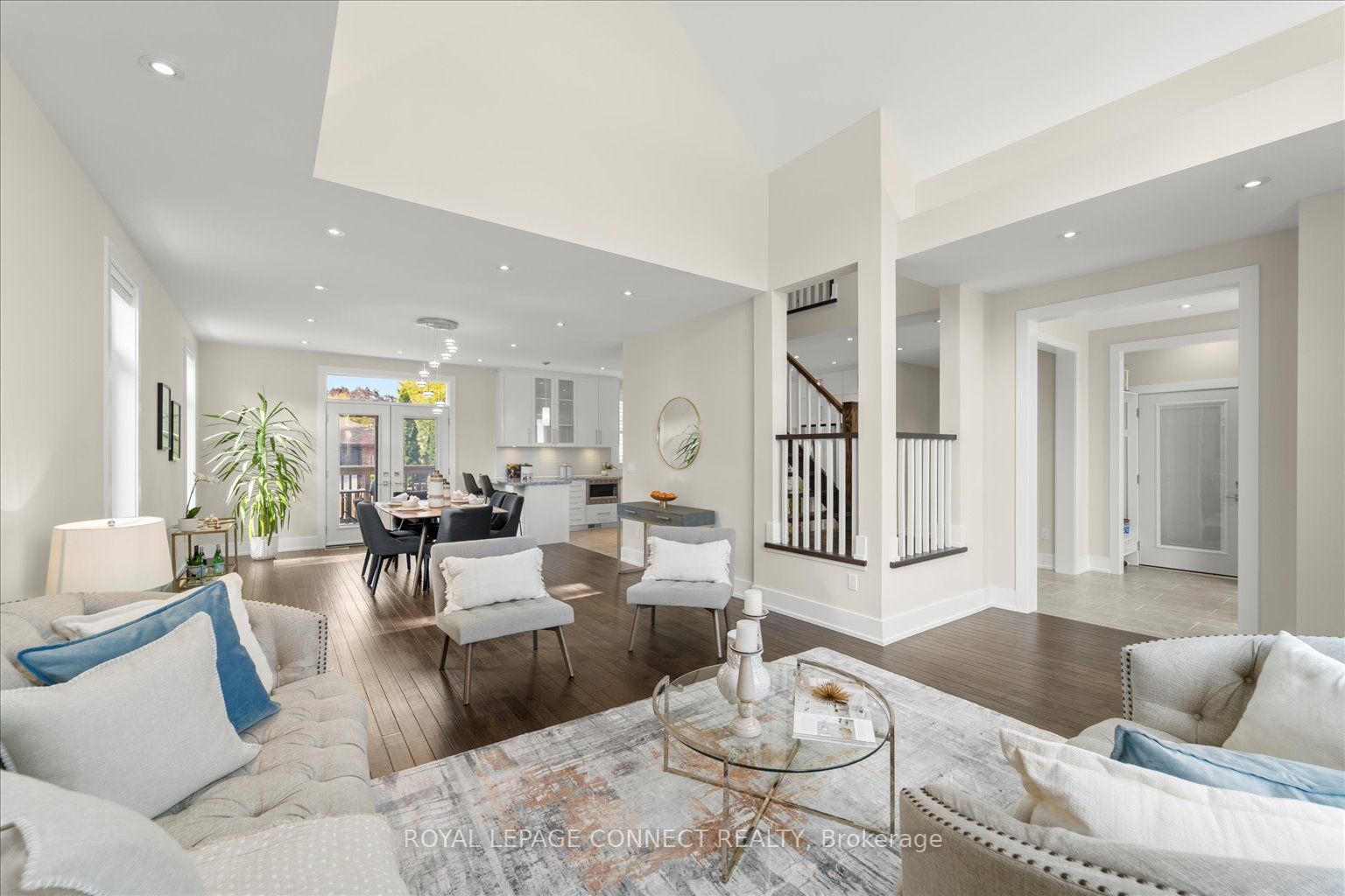 4 Youngmill Dr
