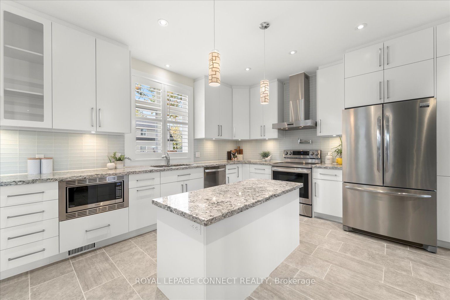 4 Youngmill Dr