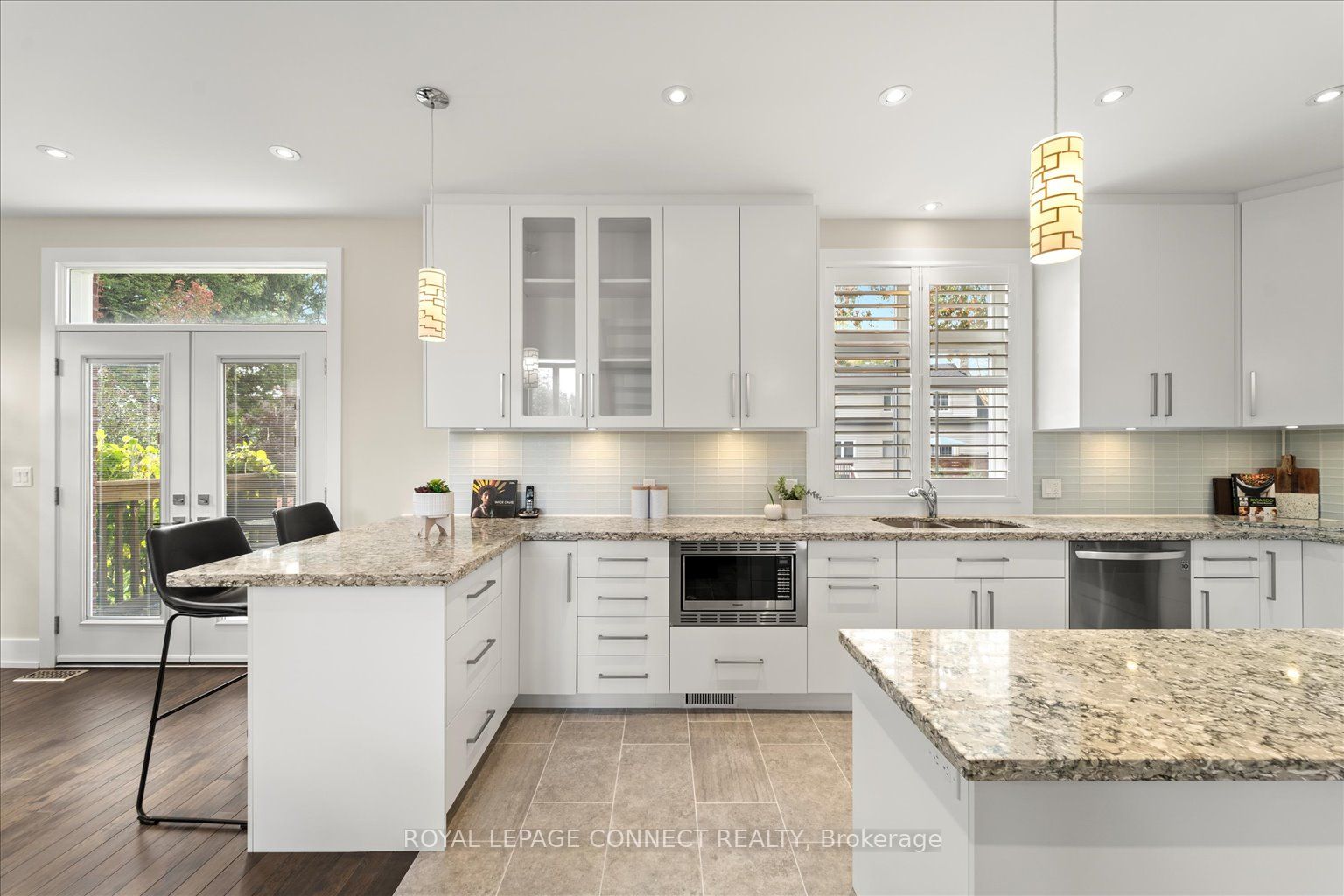 4 Youngmill Dr