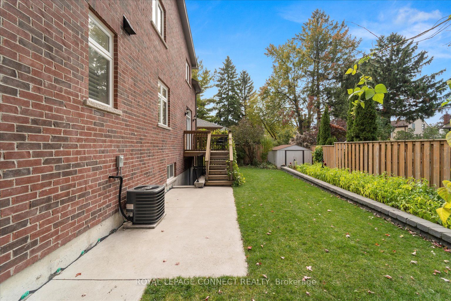 4 Youngmill Dr