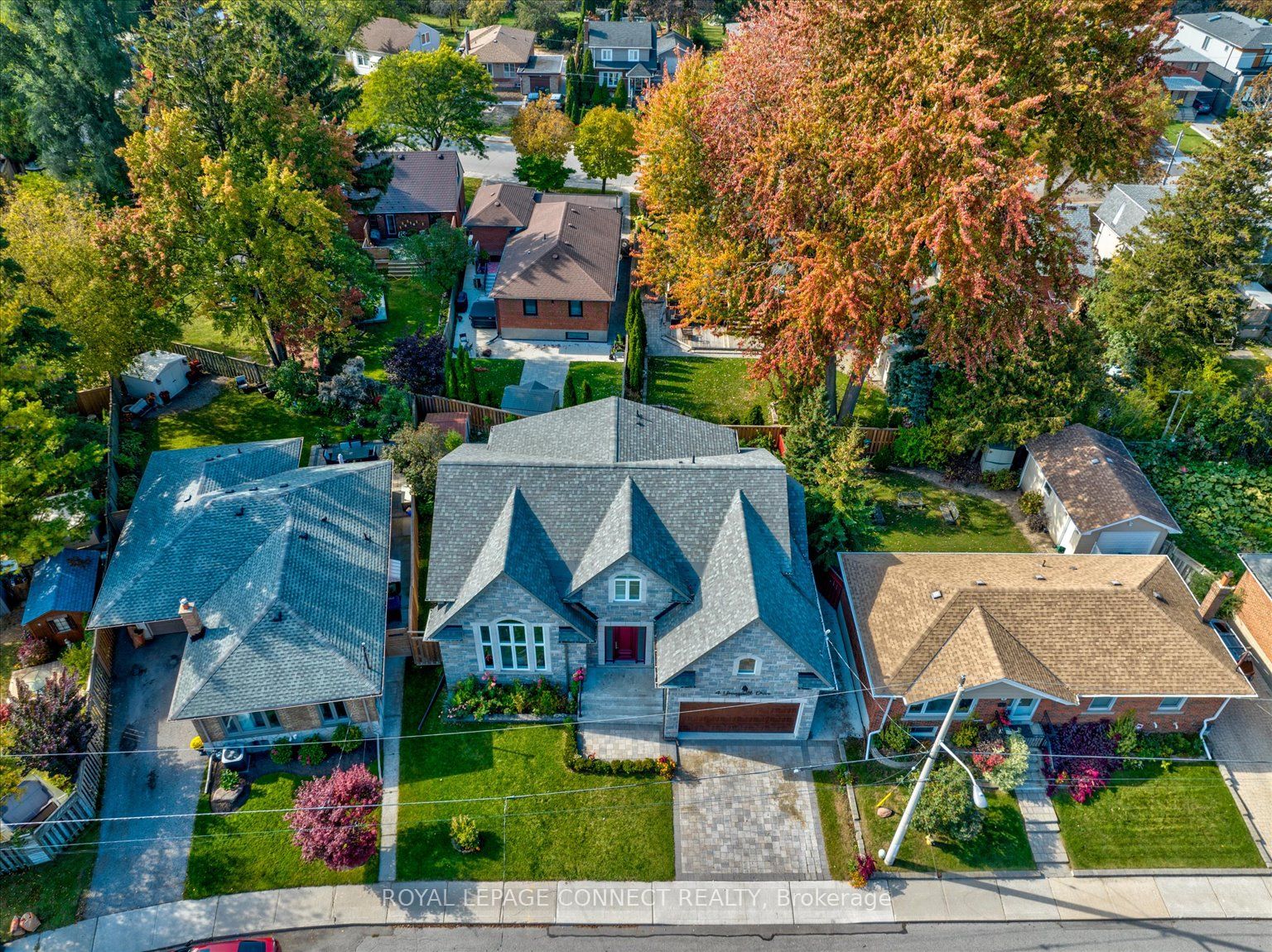 4 Youngmill Dr