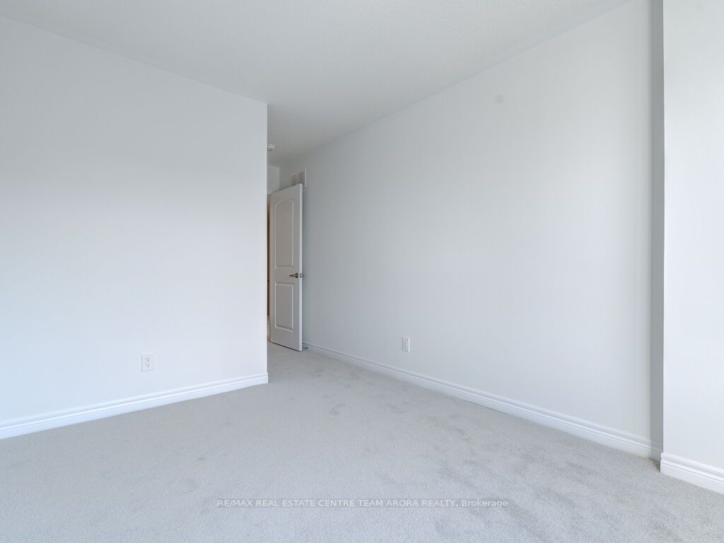 29 Sorbara Way