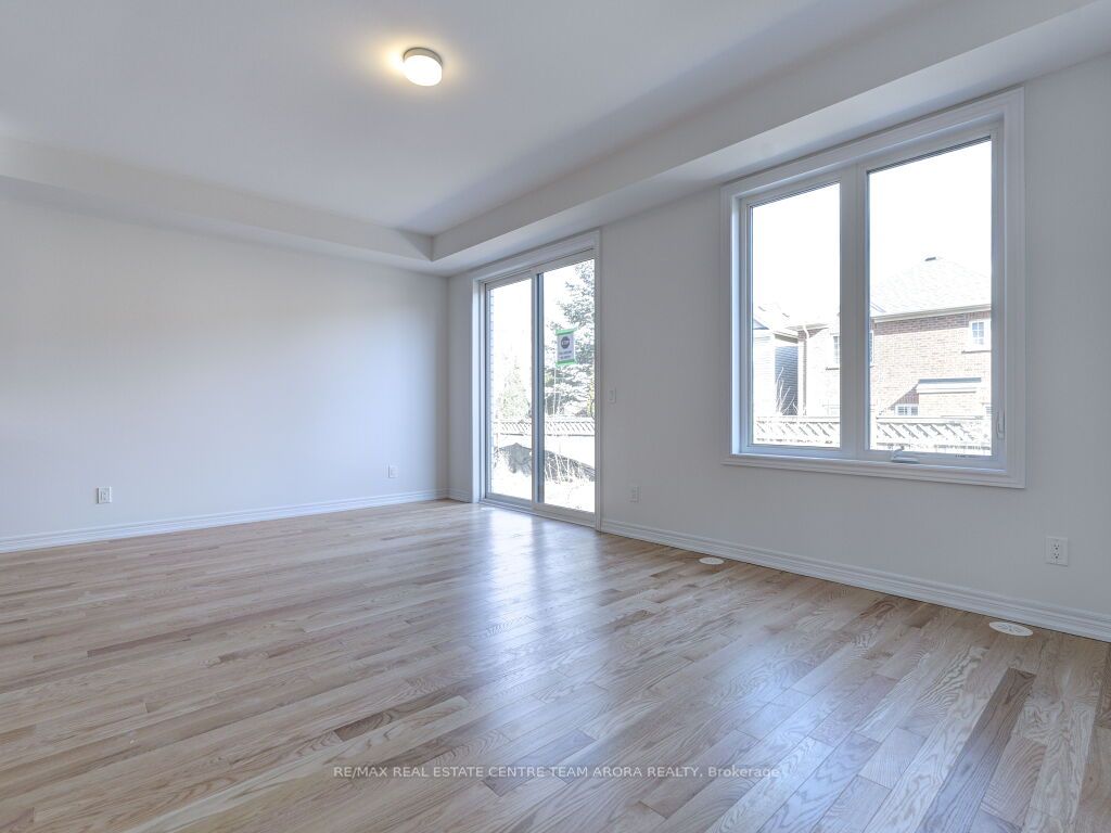 29 Sorbara Way