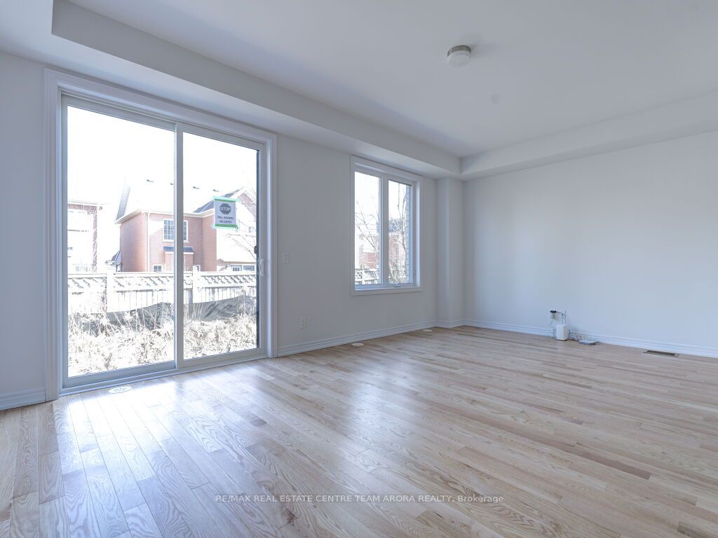 29 Sorbara Way