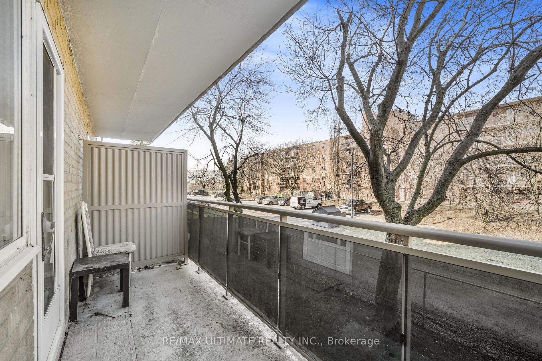 936 Glen St, #205