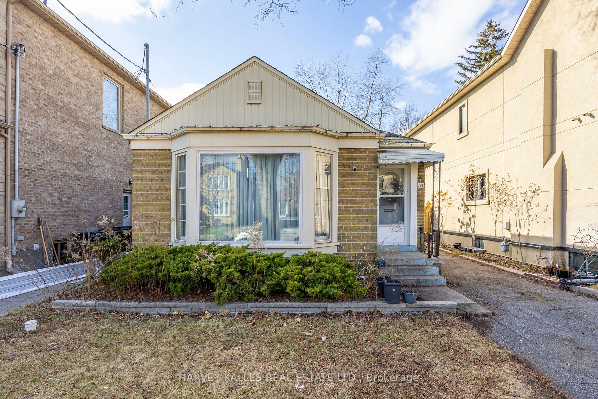 54 Athlone Road
