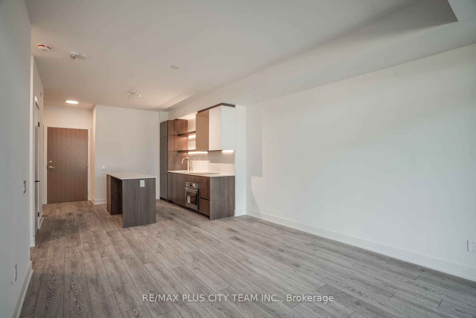 1285 Queen Street E #304