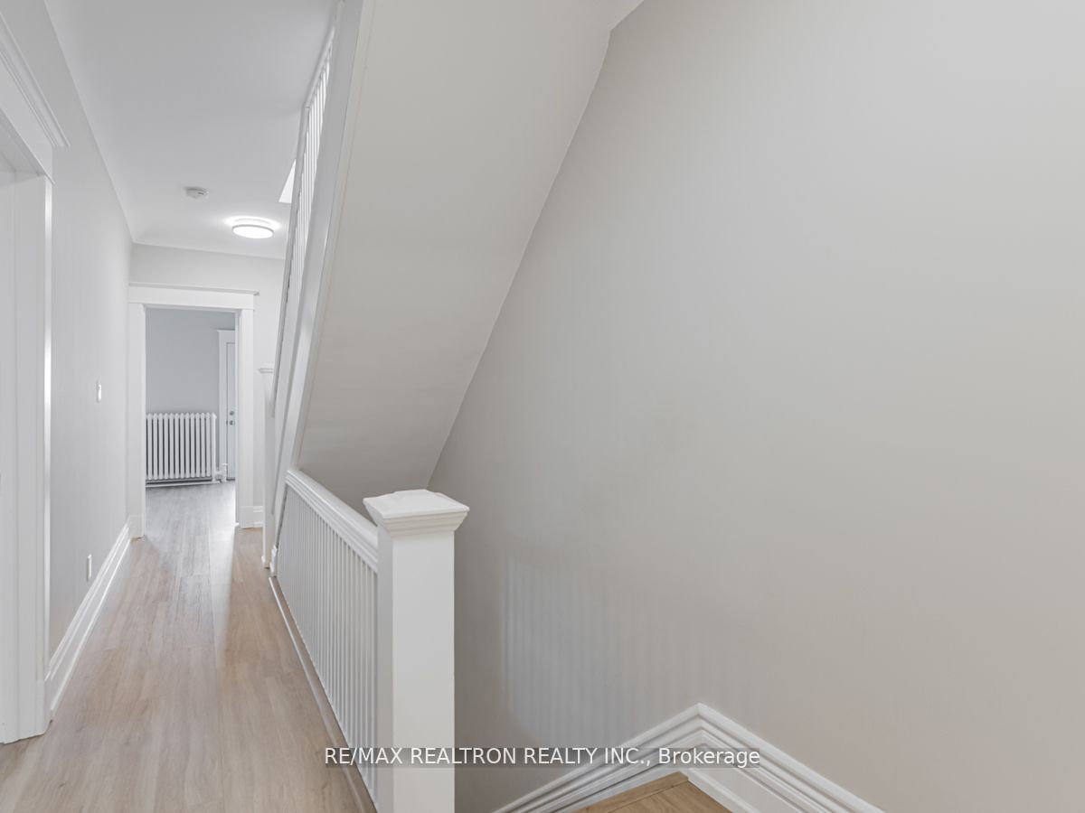123 Browning Ave