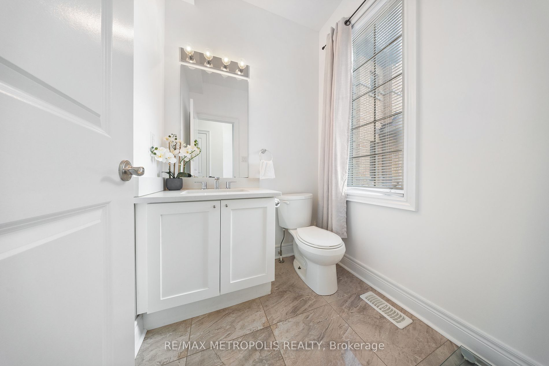 285 Finch Ave, #19