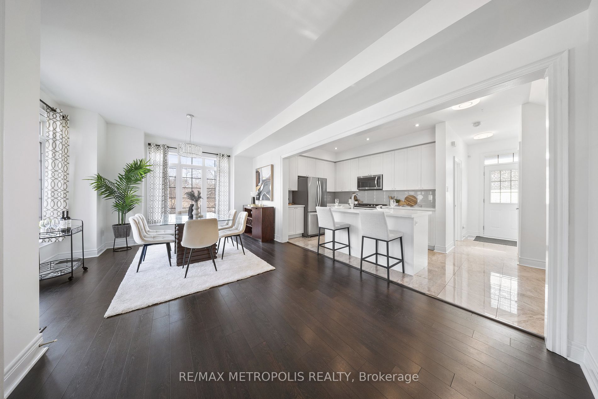 285 Finch Ave, #19
