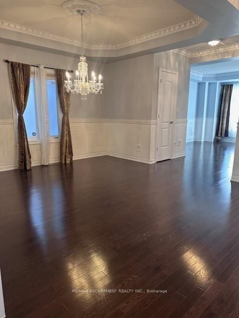31 Donaldson Dr