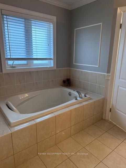 31 Donaldson Dr