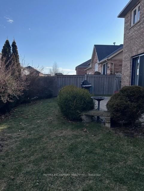31 Donaldson Dr