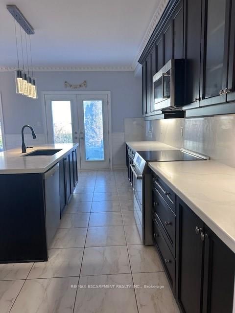 31 Donaldson Dr