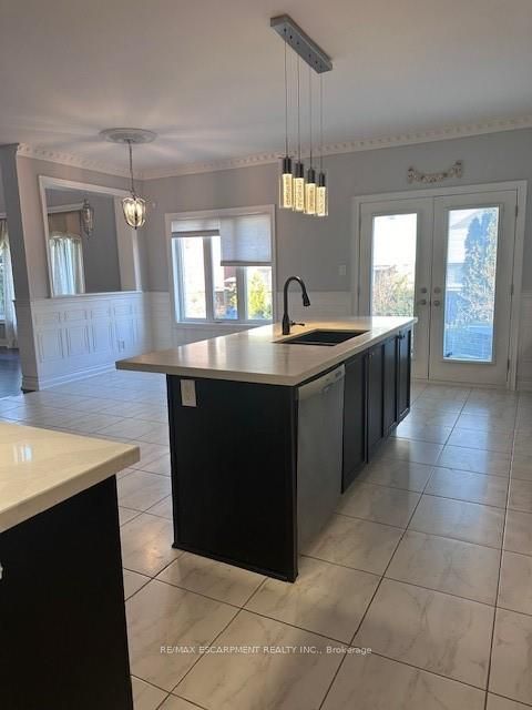 31 Donaldson Dr