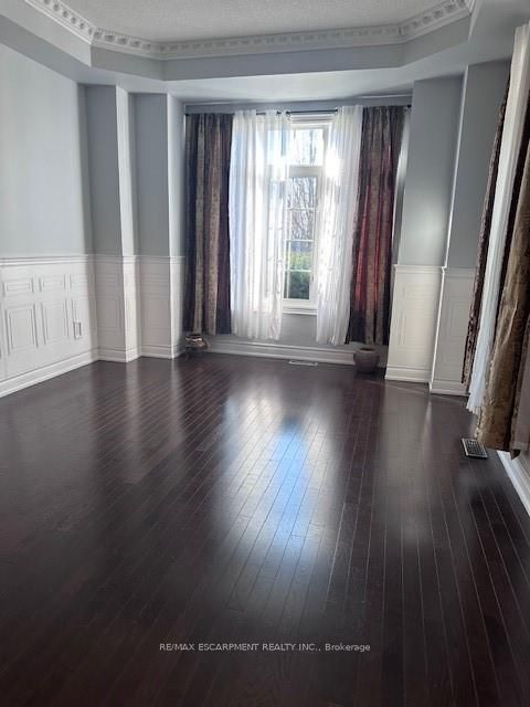 31 Donaldson Dr