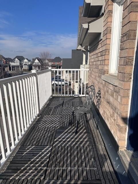 31 Donaldson Dr