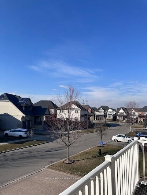 31 Donaldson Dr