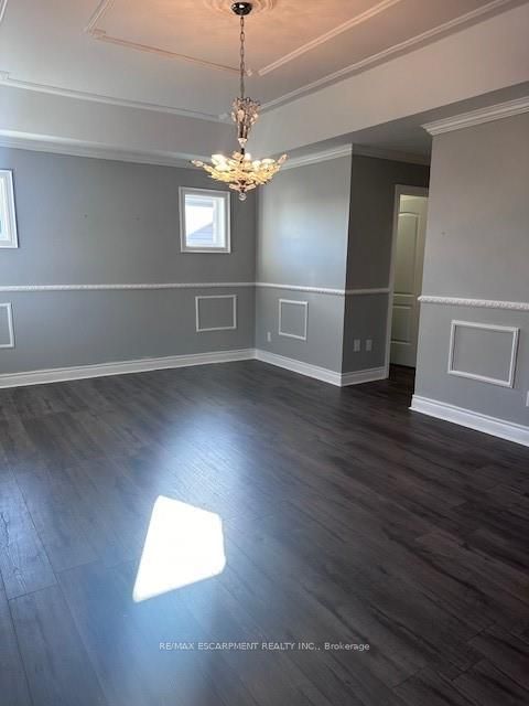 31 Donaldson Dr