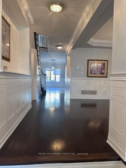 31 Donaldson Dr