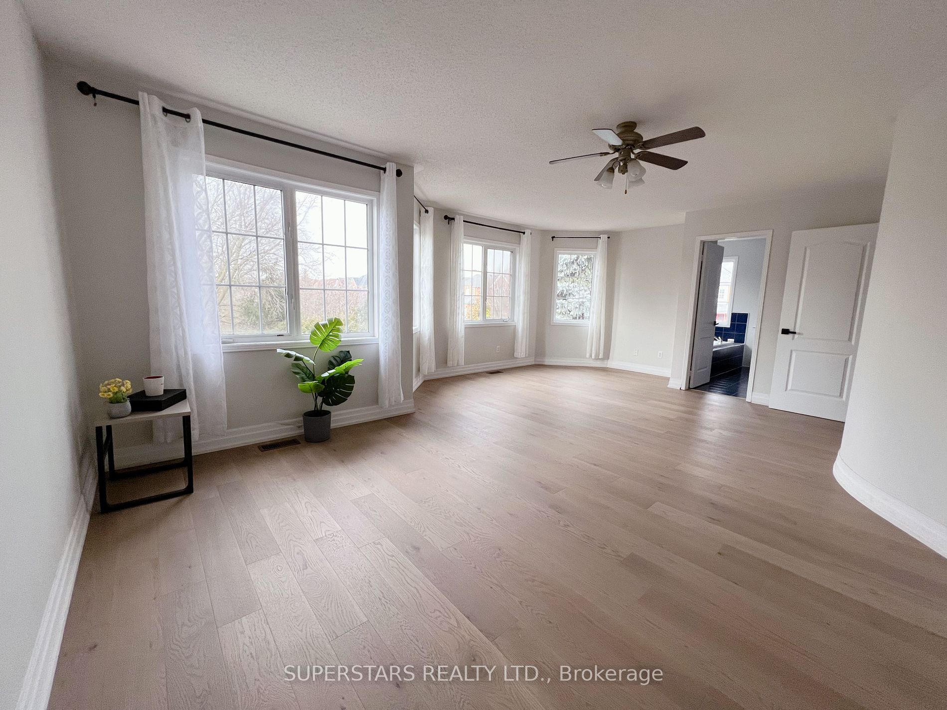 2 Redvers Street
