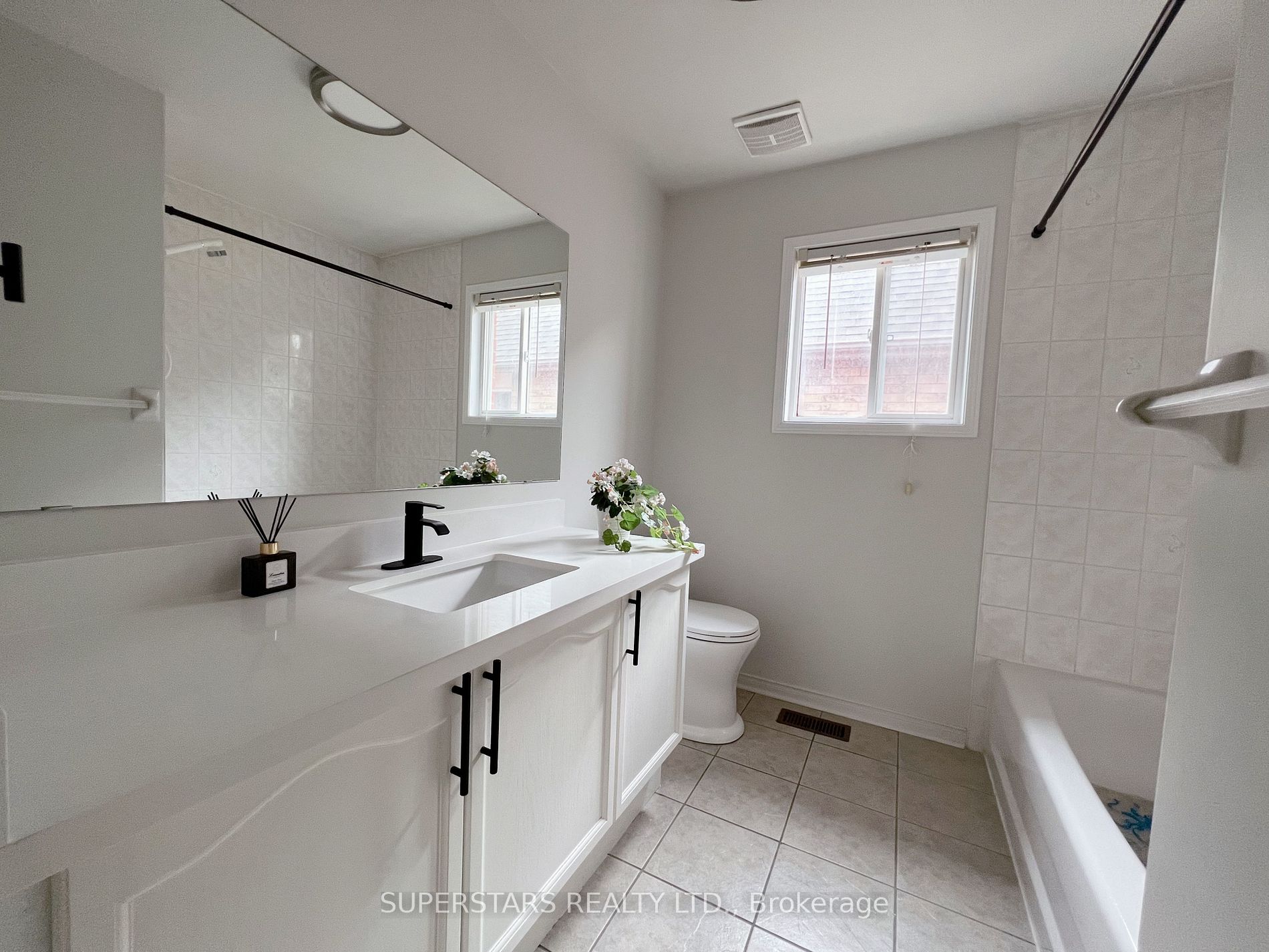 2 Redvers Street