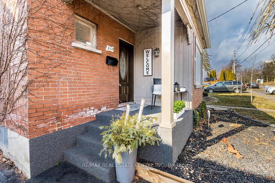 312 Golf St