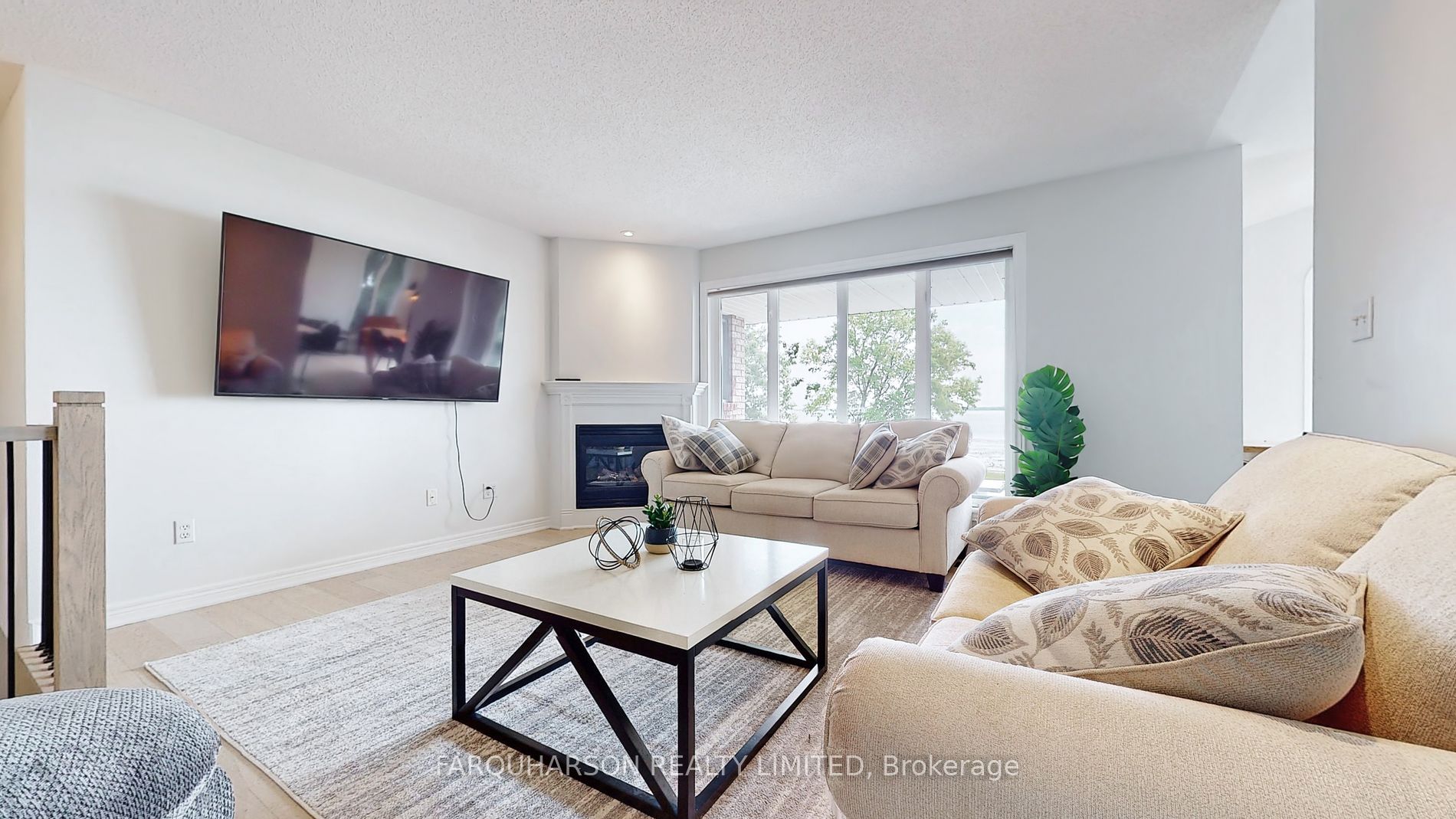 207 Aldred Dr