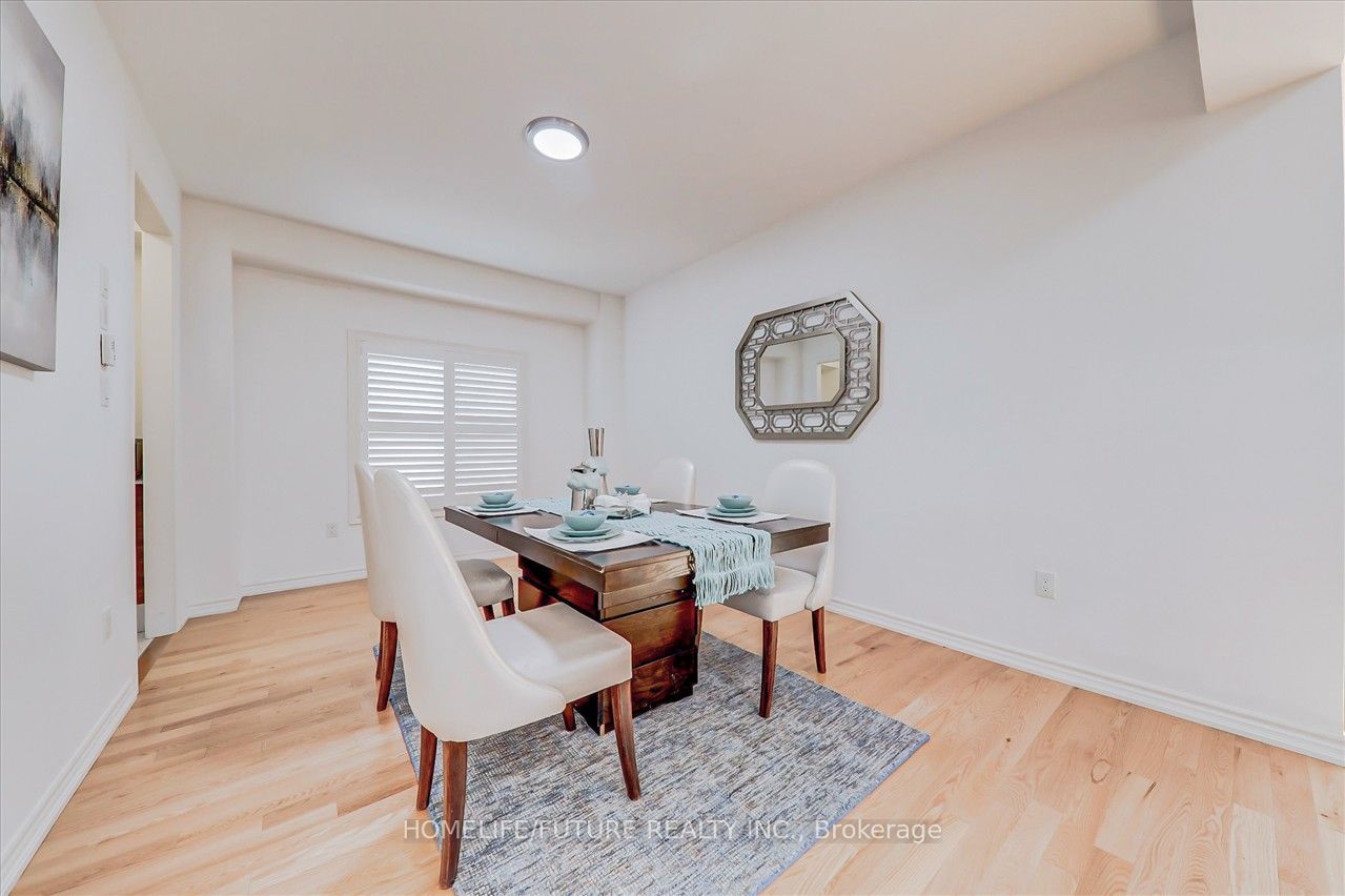 25 Lyle Dr