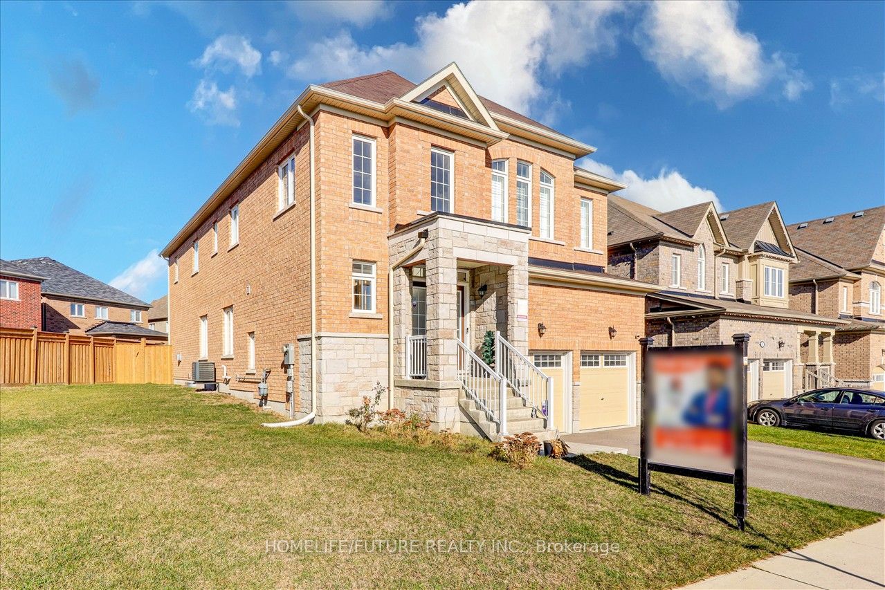 25 Lyle Dr