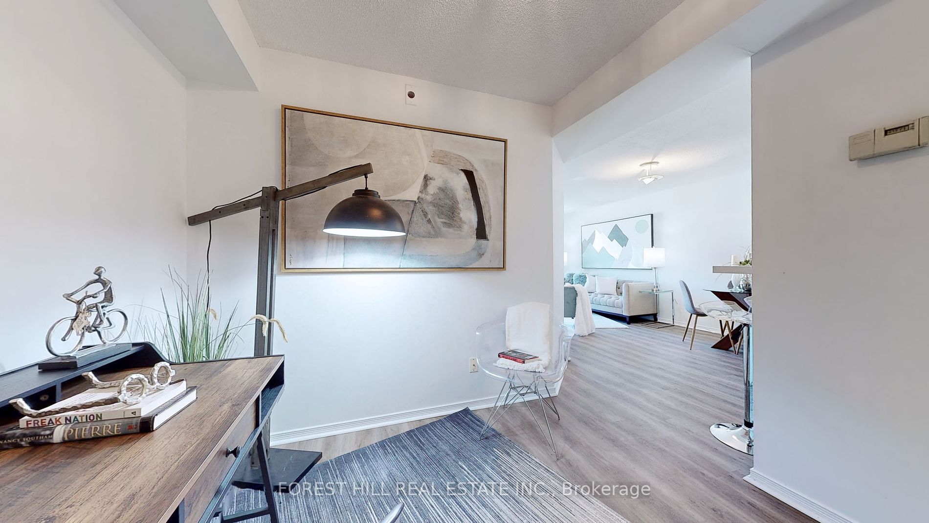 1765 Queen St E, #306