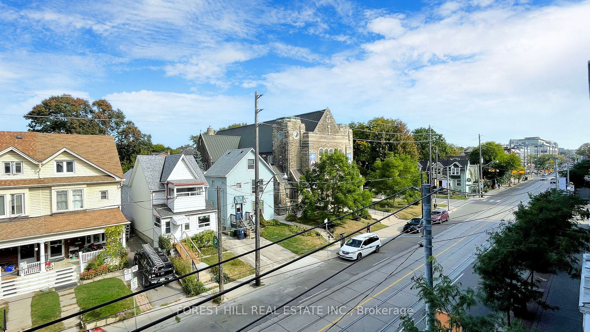 1765 Queen St E, #306