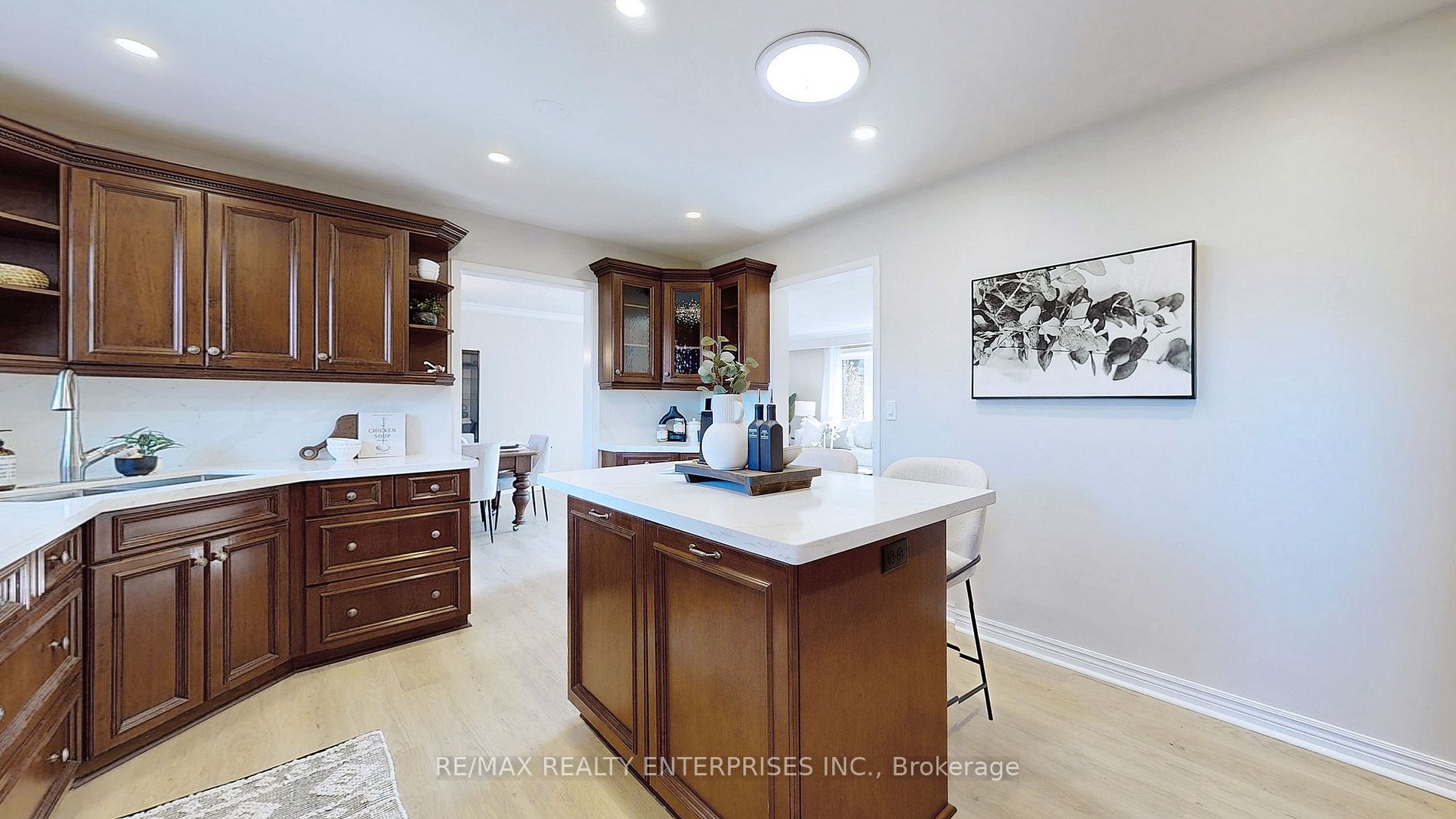 52 Columbus Road E