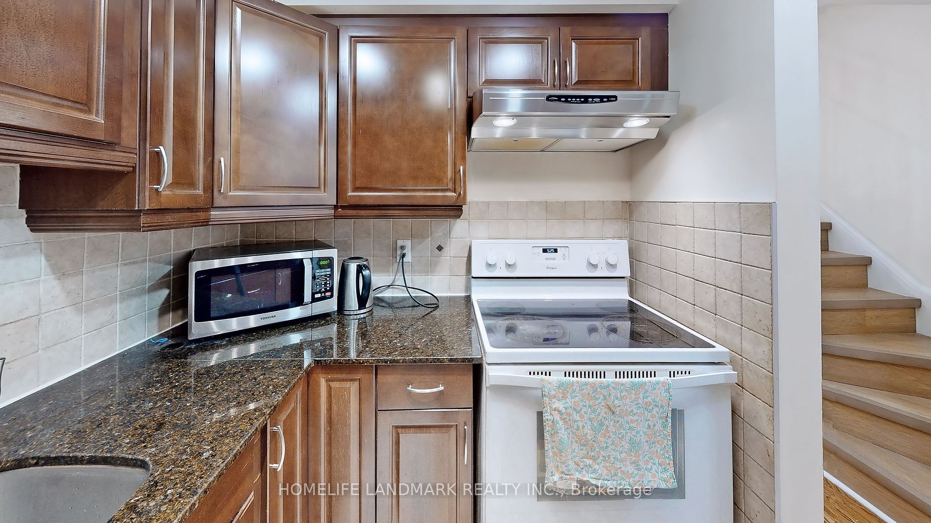 1209 Queen Street E, #82