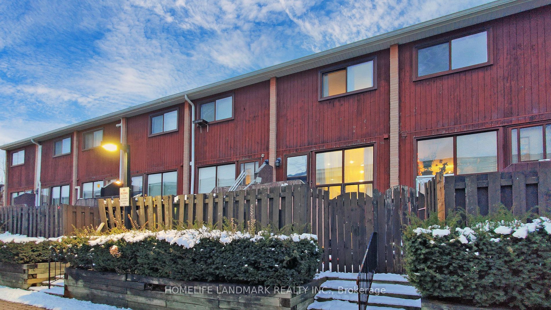 1209 Queen Street E, #82