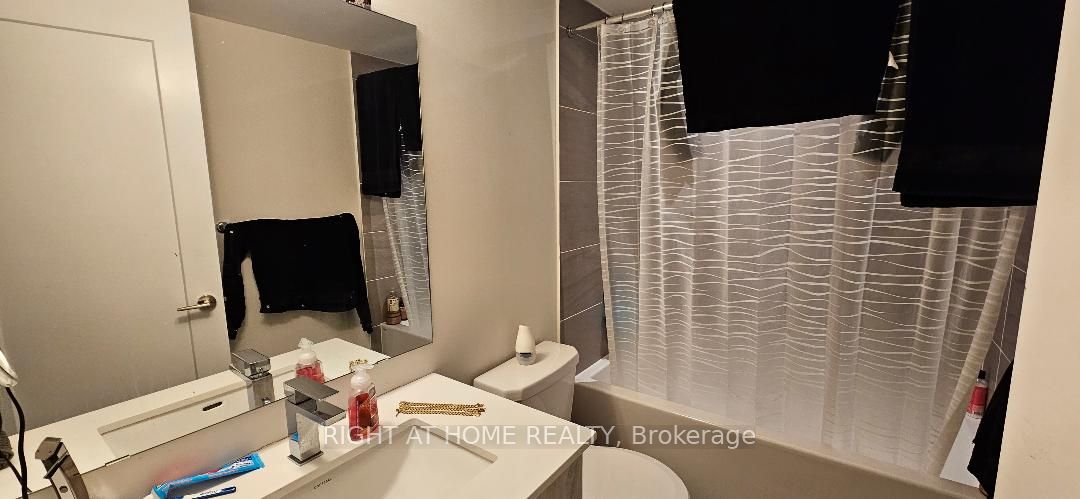 1350 Kingston Rd, #Th03