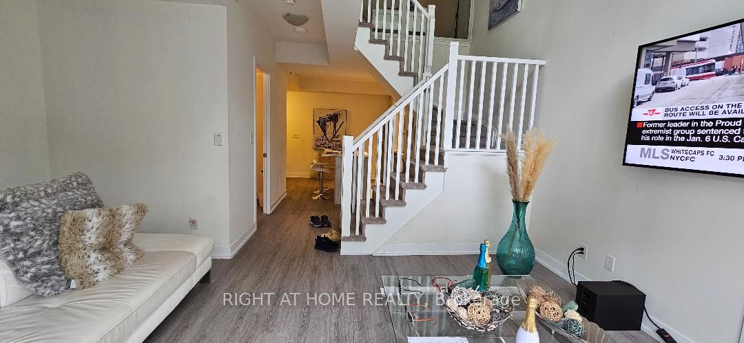 1350 Kingston Rd, #Th03