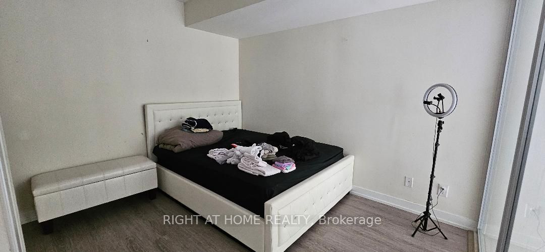 1350 Kingston Rd, #Th03