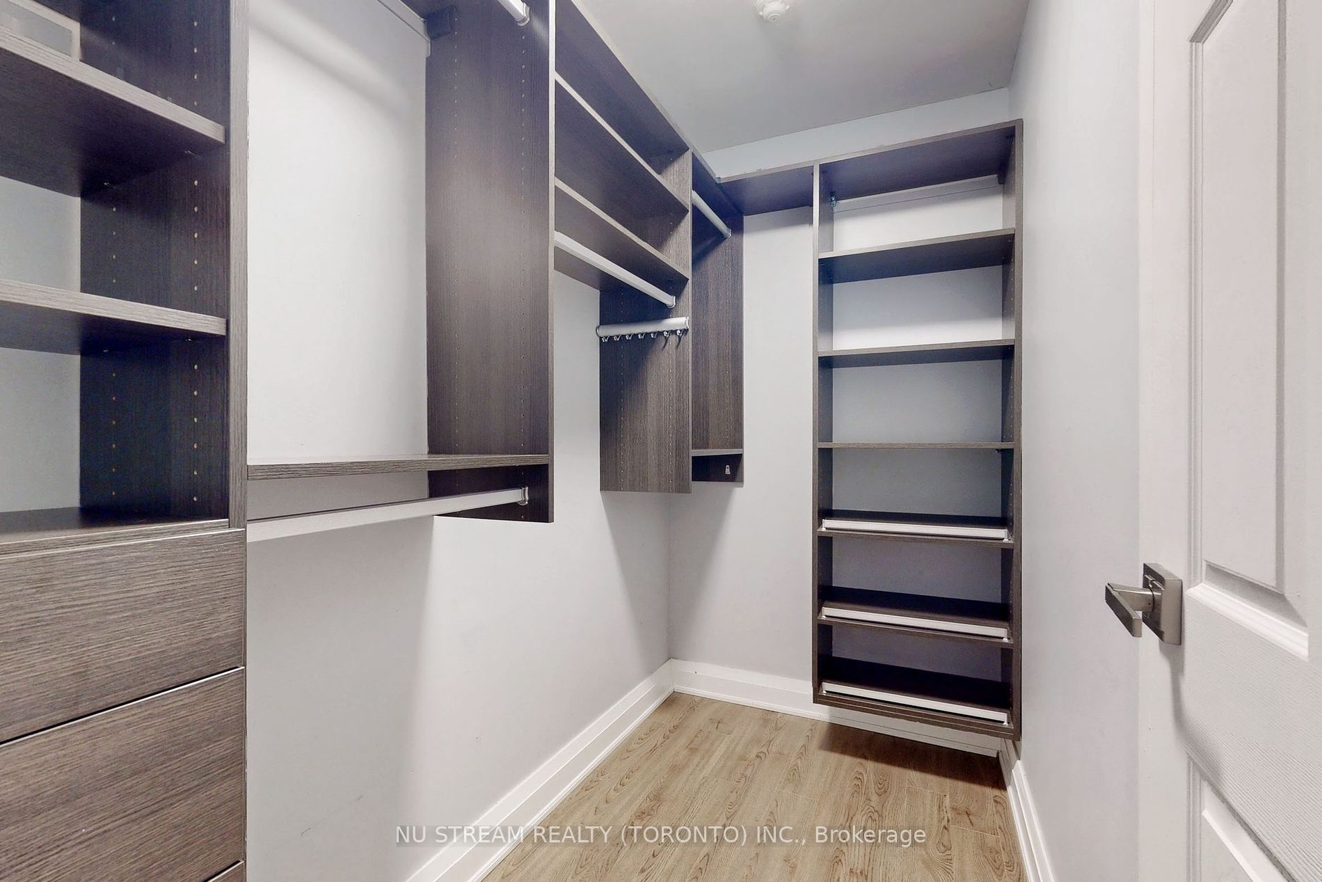 140 Ling Rd, #99
