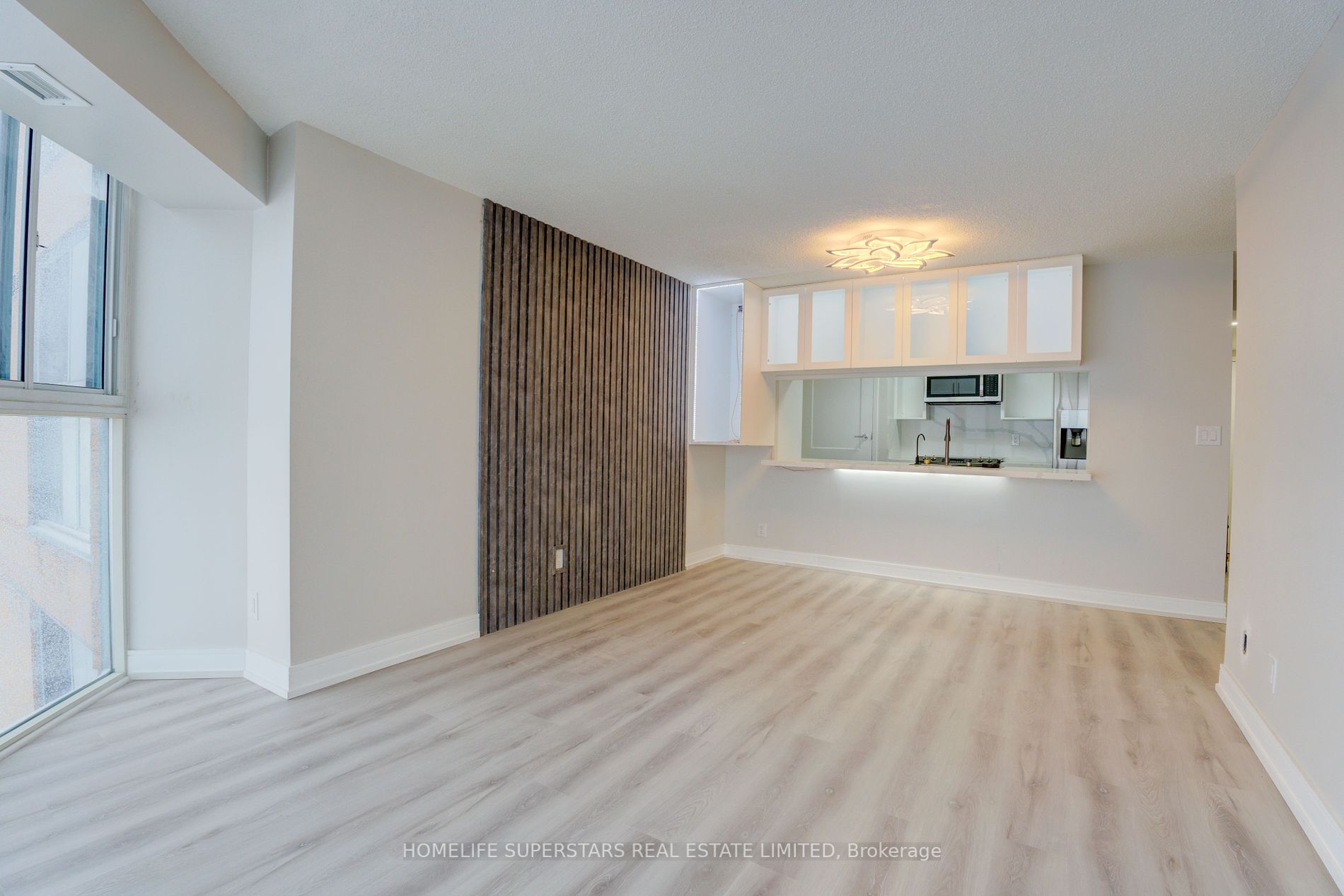 90 Dale Ave, #1003