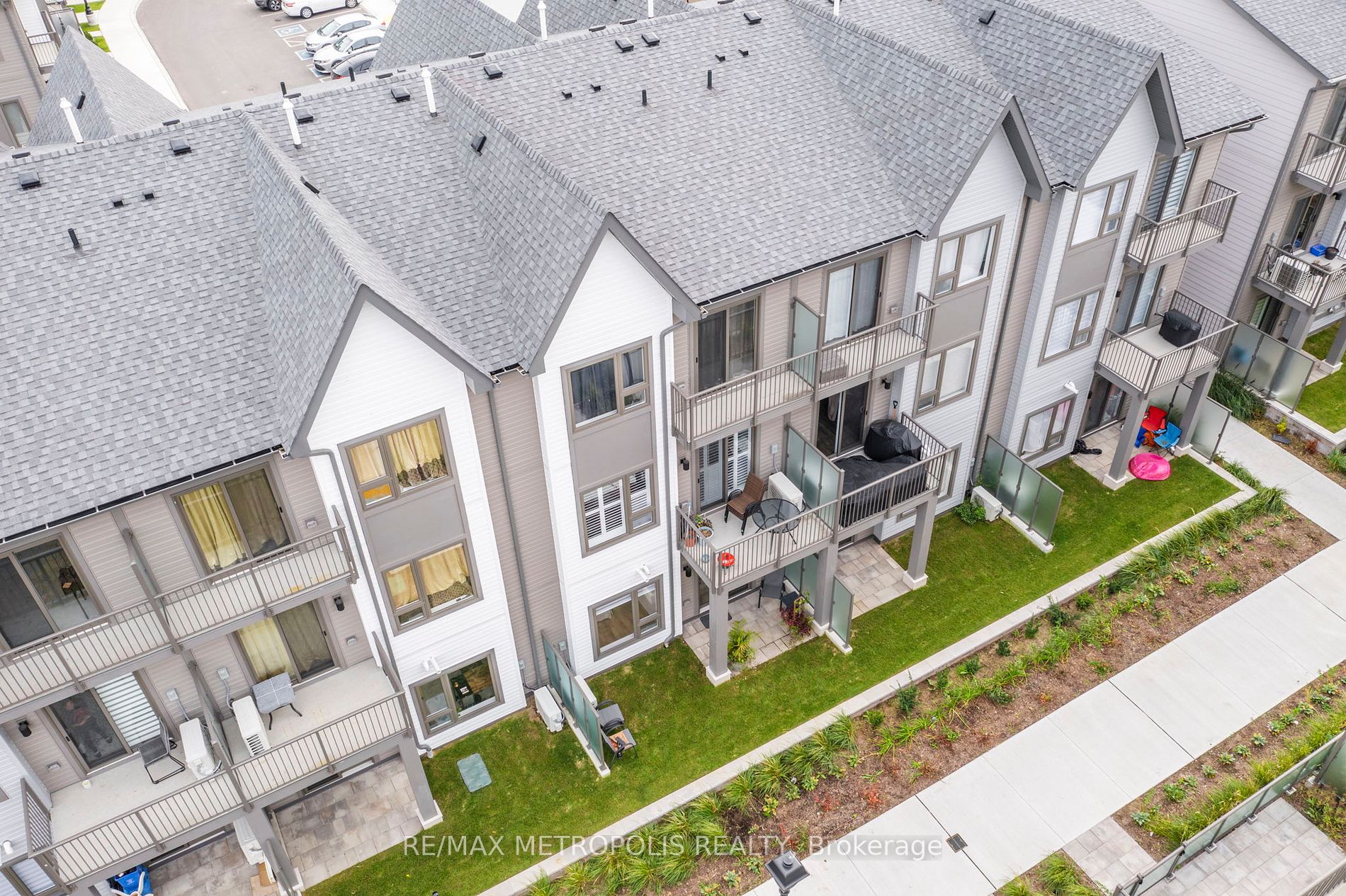 2635 William Jackson Drive, #909