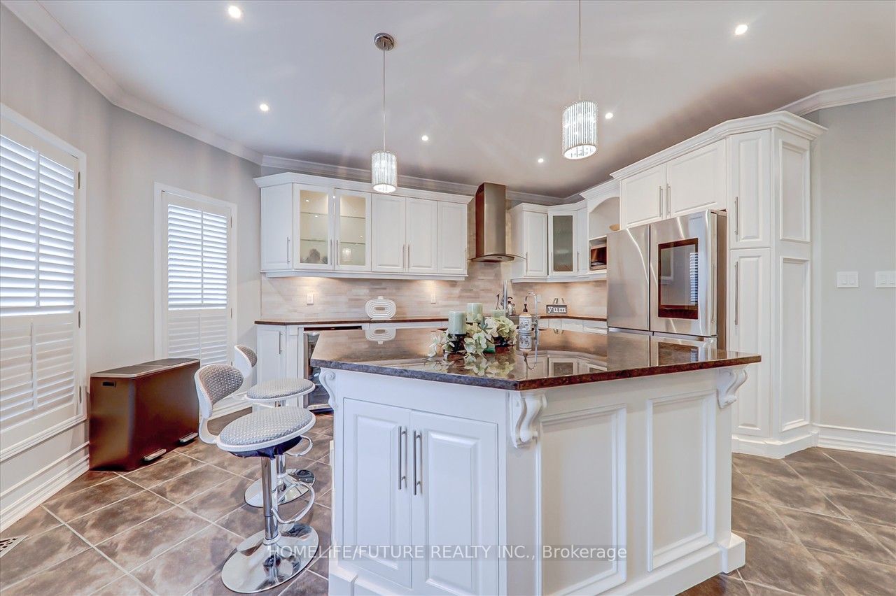 1761 Silver Maple Dr