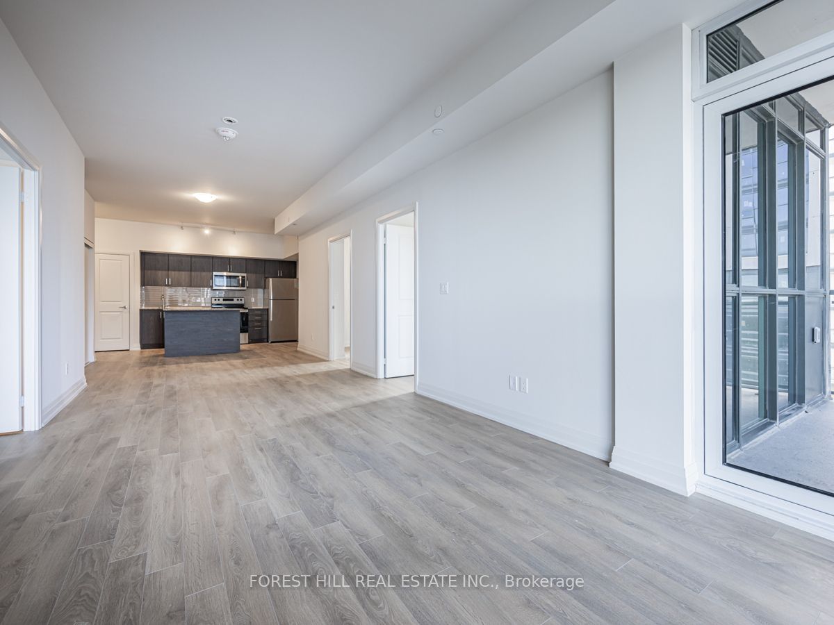 10 Meadowglen Place #401