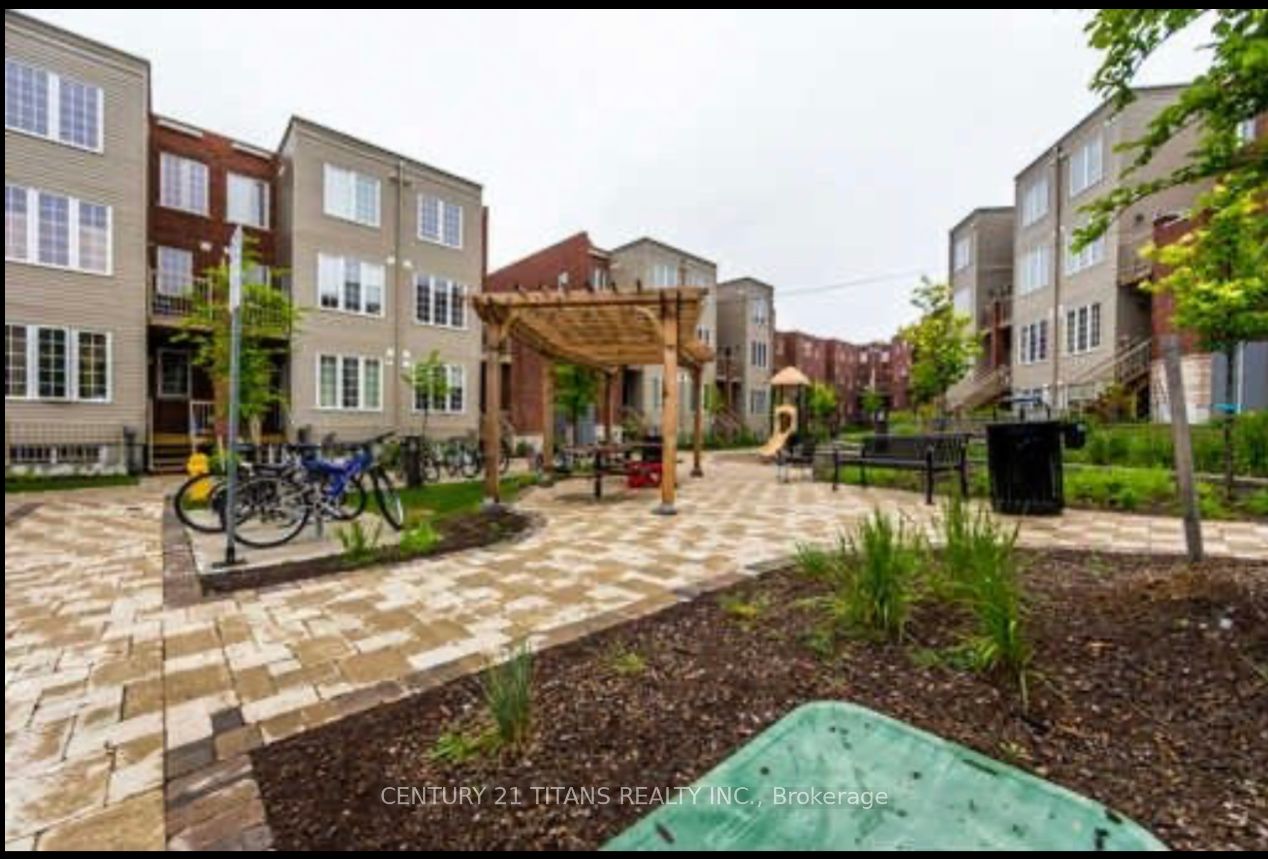 389 Beechgrove Drive, #82