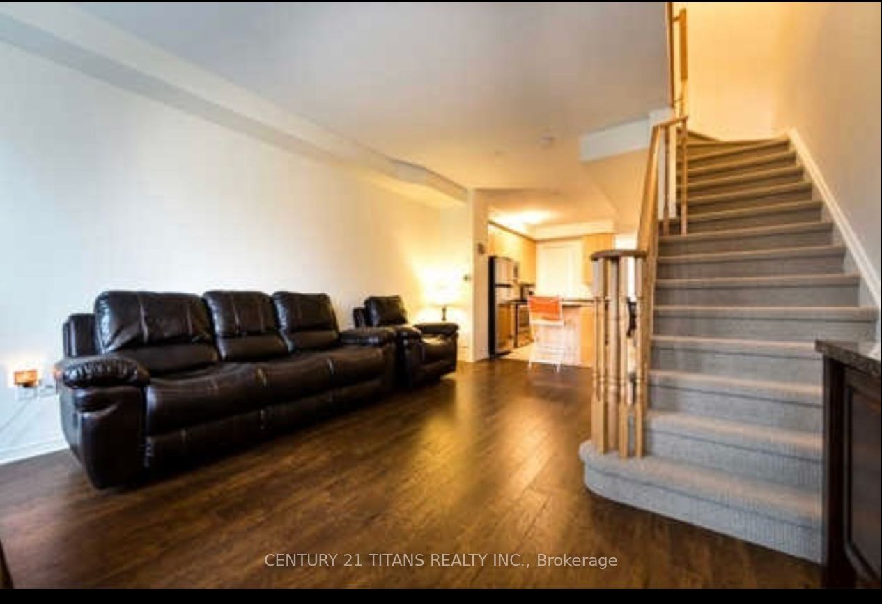389 Beechgrove Drive, #82