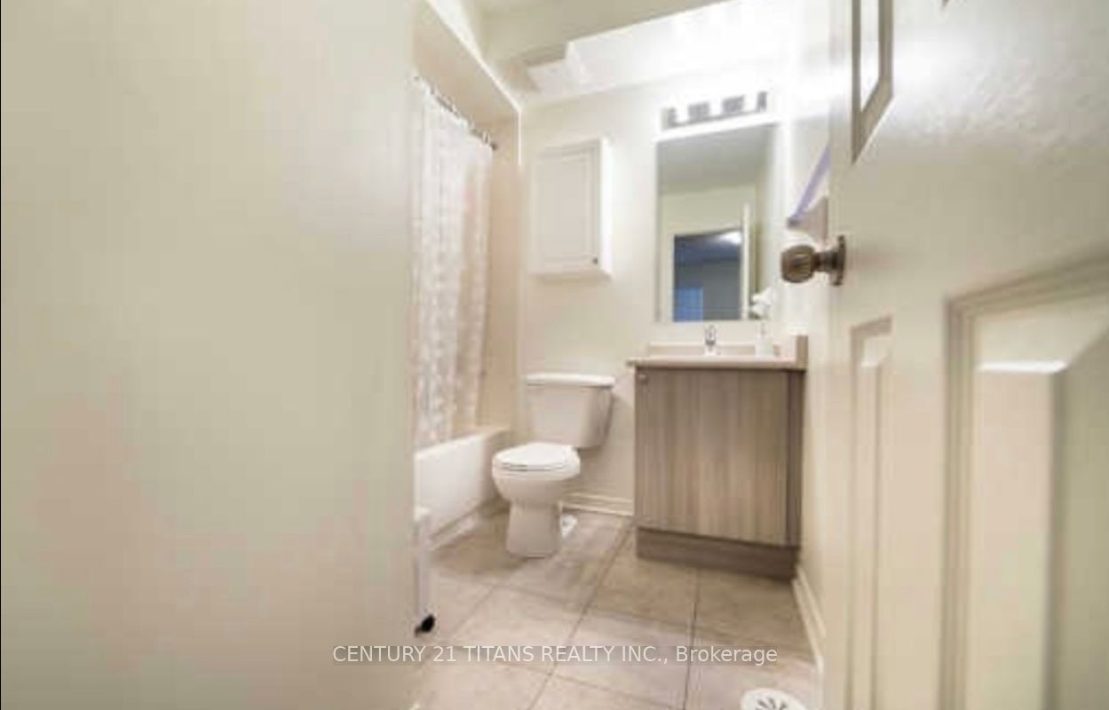 389 Beechgrove Drive, #82
